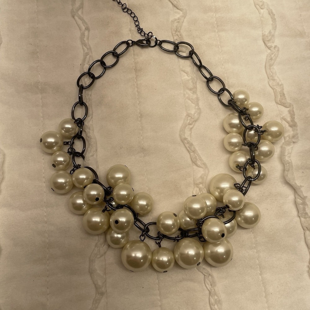 Vintage Faux Pearl Bib Necklace Chunky Bubble Cluster Statement Piece